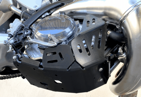 מגן גחון HDPE 6mm לדגם KTM/HUSQ/GASGAS 250/300 2T 2024-25 TBI